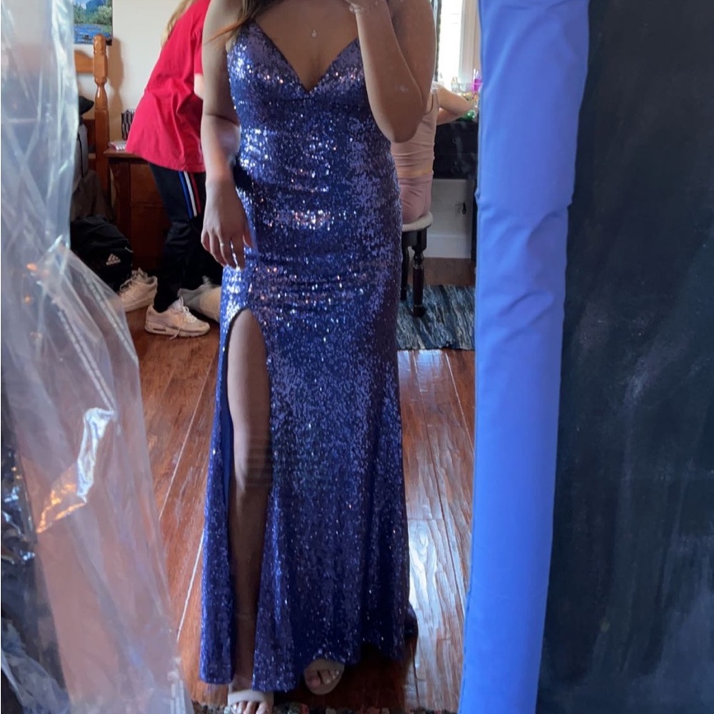 Sherri Hill Prom Dress
Purple, sparkly, open back
Size 4